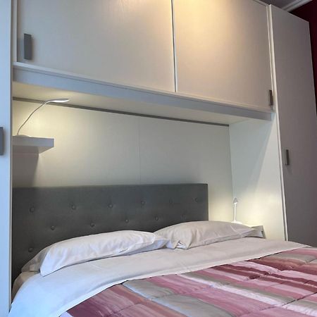 Apartament Fco Airport - Casa Di Febo Fiumicino Zewnętrze zdjęcie